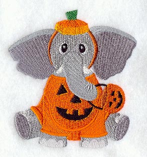 Slon v halloweenskm pyamu *